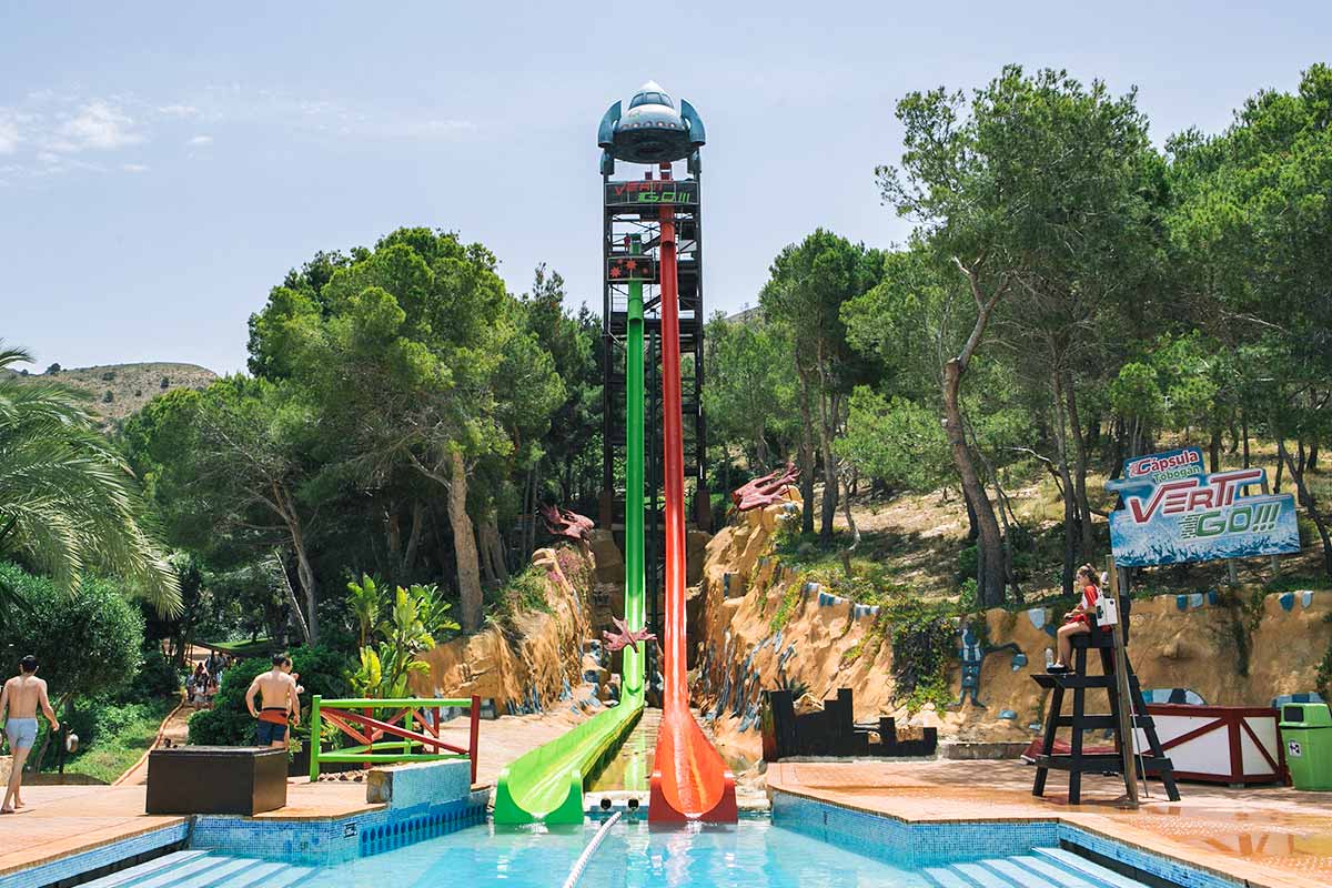 Verti-go, el tobogán cápsula más alto del mundo